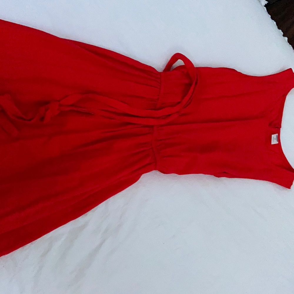 Orangey/reddish dress